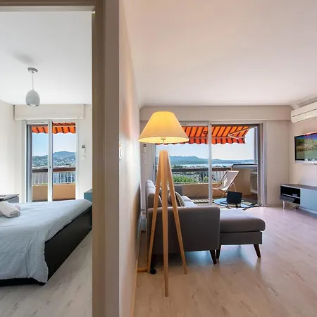 Le Cadet - Vue Panoramique Ville Et Baie De Sanary Sur Mer, Parking & Terrasse - 2 A 4 Pers Buitenkant foto