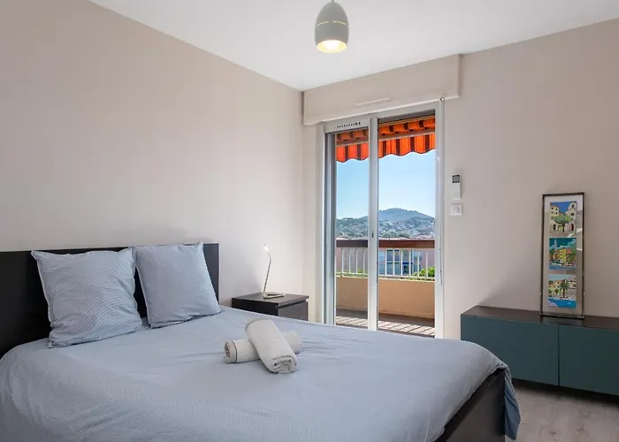Le Cadet - Vue Panoramique Ville Et Baie De Sanary Sur Mer, Parking & Terrasse - 2 A 4 Pers