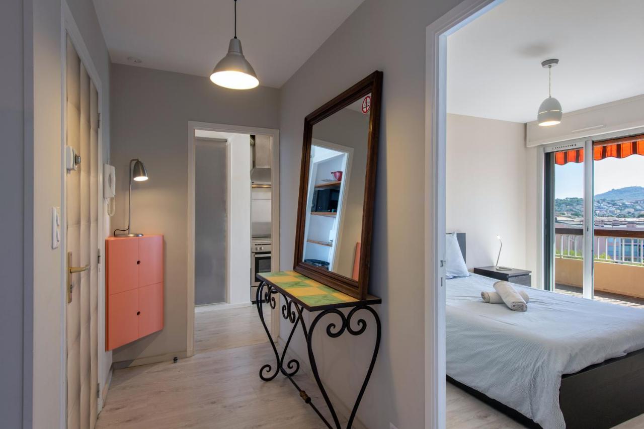 Le Cadet - Vue Panoramique Et Baie De Sur Mer, Parking & Terrasse - 2 A 4 Pers Appartement